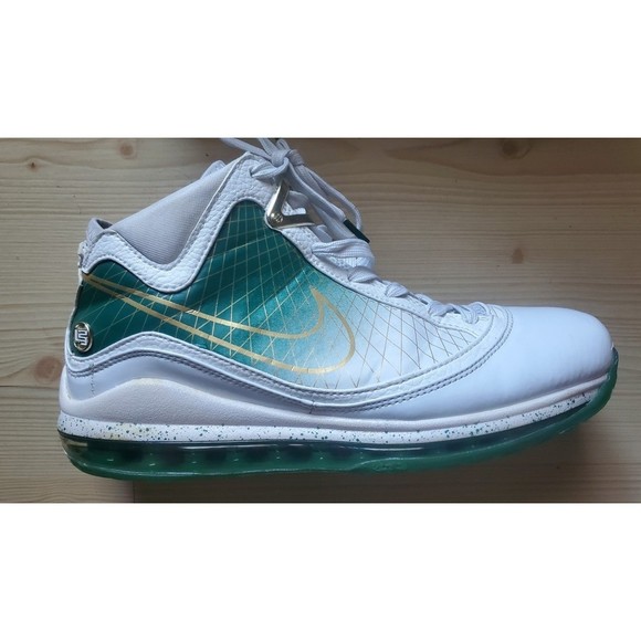 Nike LeBron 7 MTAG Shanghai White green 2009 Size  9.5 RARE 1 of 123 main image 4